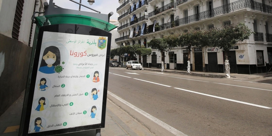 Cezayir'de Ramazan Bayramı Namazı Evlerde Kılınacak