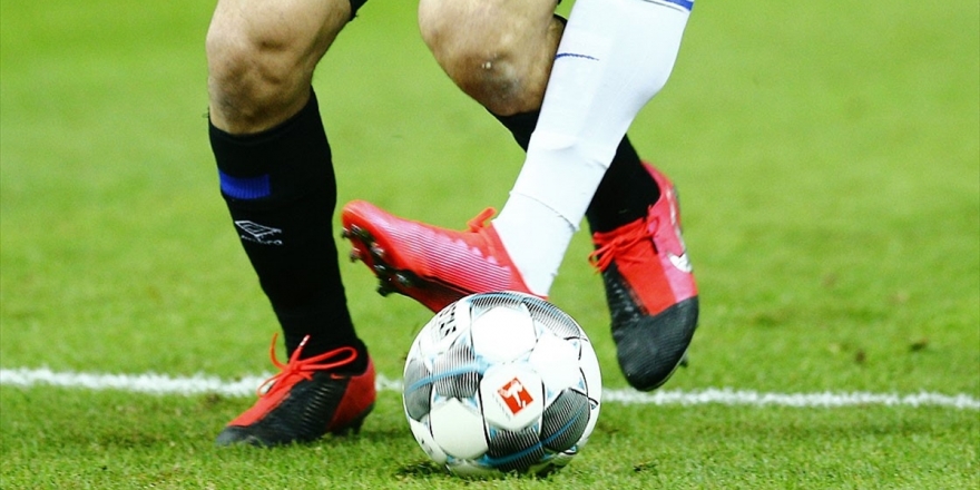 Bundesliga’da Perde Yarın Yeniden Açılıyor