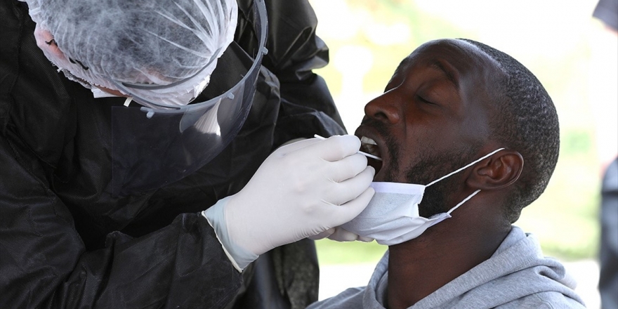 Sivasspor'da Teknik Heyet Ve Futbolcularda Kovid-19'a Rastlanmadı