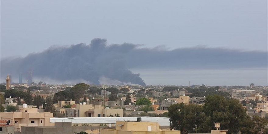 Libya Ordusundan Hafter Milislerinin İşgalindeki Vatiyye Üssüne Hava Harekatı