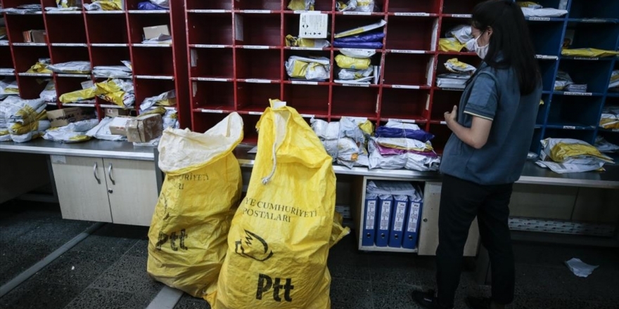 Ptt Dağıtım Personelinin Kovid-19 Mesaisi Sürüyor