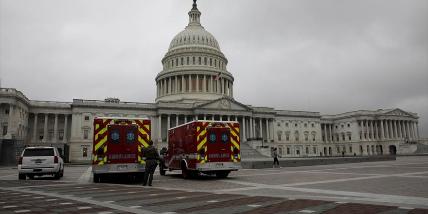 ABD'de 'Kovid-19 Ölümleri 3 Katına Çıkabilir' İddiası