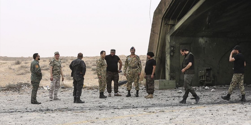 Cezayir'deki Barış Toplumu Hareketi: Hafter'in Yenilgileri Cezayir'in Çıkarınadır