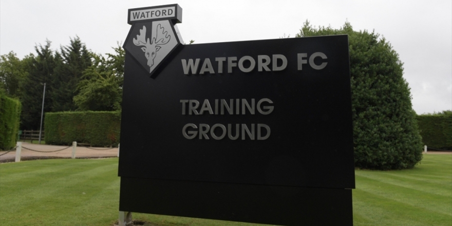 Premier Lig Ekibi Watford'da Bir Futbolcunun Kovid-19 Testi Pozitif Çıktı