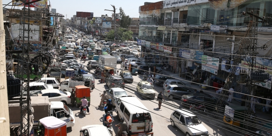 Pakistan'da Kovid-19 Vaka Sayısı 45 Bini Aştı