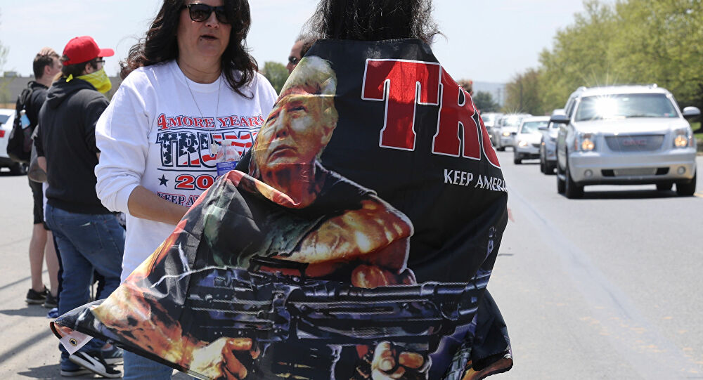 Salgınla boğuşan ABD'lilere Trump'ın kampanya ekibinden 'dev' hizmet: Boyama kitabı