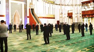 Prof. Dr. Mehmet Ceyhan, koronavirüste ibadet için kuralları sıraladı: Duaların yüksek sesle değil, içten okunması lazım