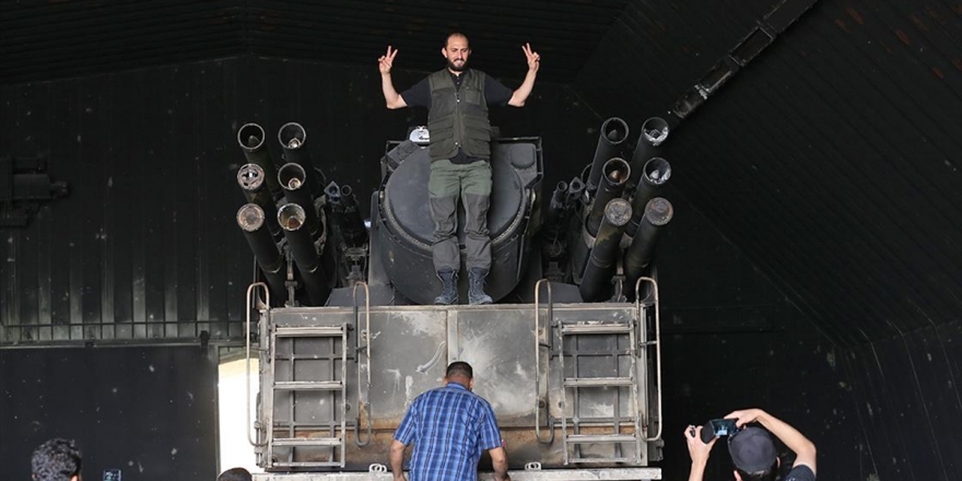 BAE Bölgedeki Başarısız Askeri Planları İçin Milyarlarca Dolar Harcıyor