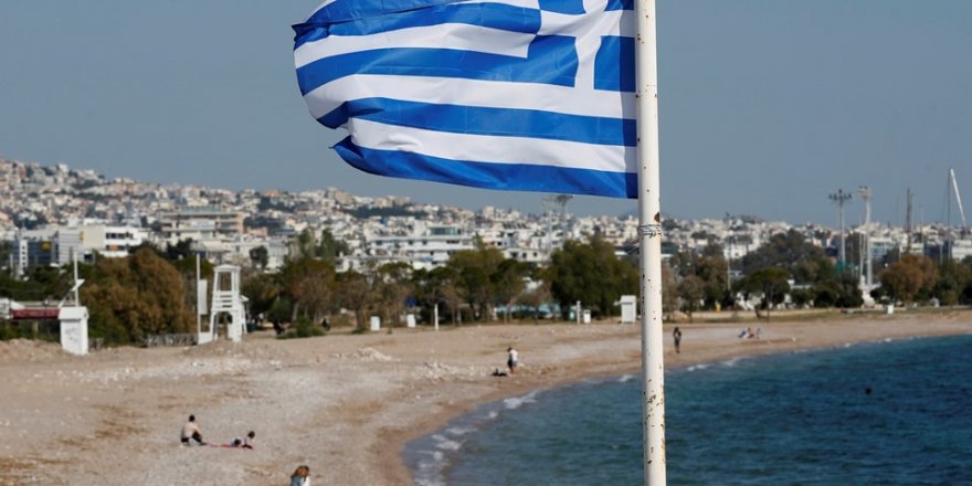 Yunanistan karantina ve testsiz bir turizm sezonuna hazırlanıyor