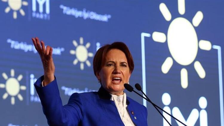 Akşener 'siyasetteki en zor gününü' anlattı
