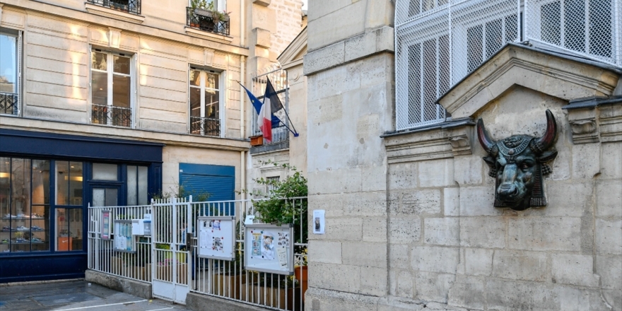 Fransa'da Kovid-19'dan Ölenlerin Sayısı 28 Bin 367'ye Yükseldi