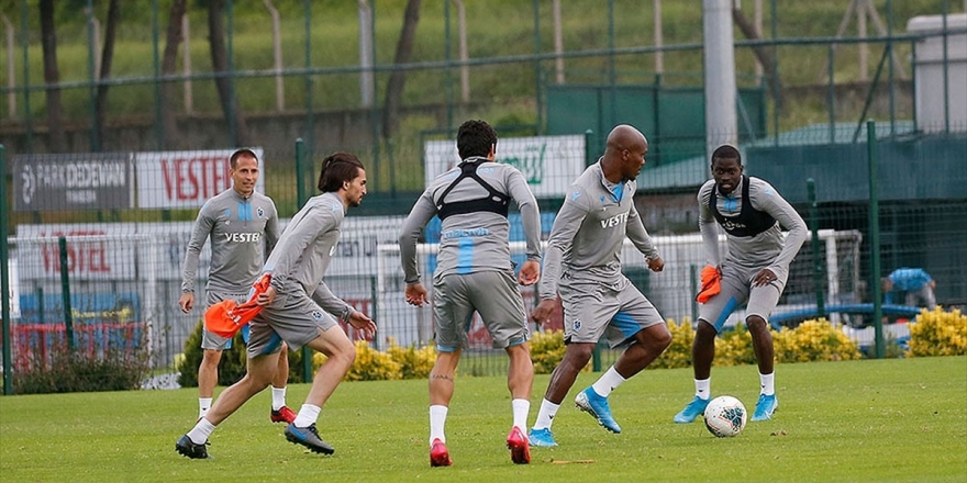 Trabzonspor İki Günlük İznin Ardından Çalışmalarına Başladı