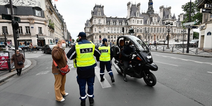 Fransa'da Kovid-19'dan Ölenlerin Sayısı 28 Bin 432'ye Yükseldi