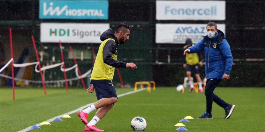 Fenerbahçe'de Koronavirüs Testleri Negatif Çıktı