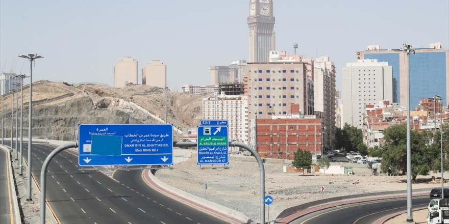 Mekke'de Pazar Gününden İtibaren Aşamalı Olarak Normalleşme Başlayacak