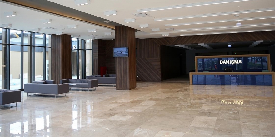 Prof. Dr. Feriha Öz Acil Durum Hastanesi Yarın Hizmete Açılacak