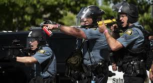 George Floyd protestolarını takip eden CNN ekibi canlı yayında gözaltına alındı