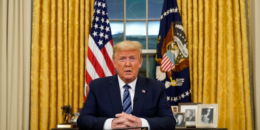 Trump Polis Şiddetiyle Ölen Siyahi Amerikalı Floyd'un Ailesi İle Görüştü