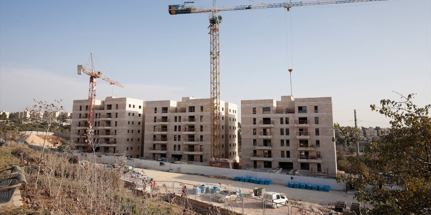 Yahudi Yerleşimciler Batı Şeria'da Ele Geçirdikleri Alanda İnşaata Başladı