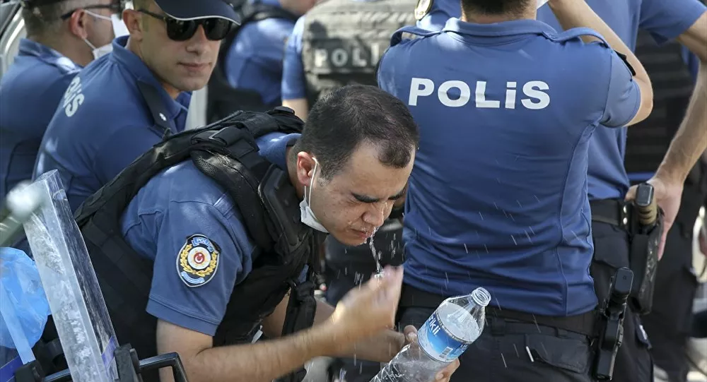 Ankara Emniyet Müdürlüğü'nden avukatların eylemine dair açıklama: Personelimize saldırıldı, suç duyurusunda bulunacağız