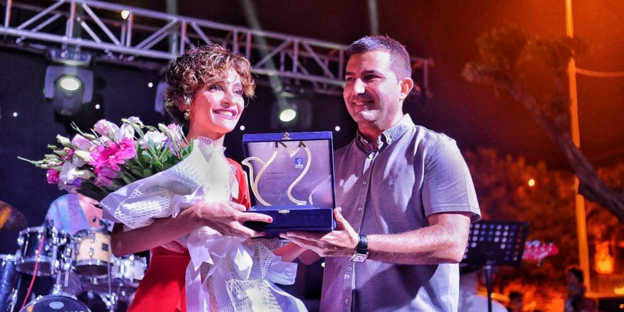 Fwd: KUŞADASI’NDA KÜLTÜR SANAT ETKİNLİKLERİ KALDIĞI YERDEN DEVAM EDİYOR