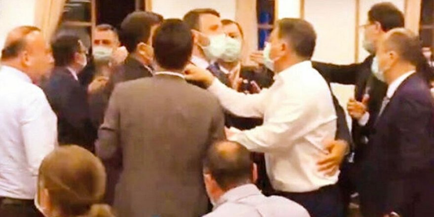 Meclis'te Führer tartışması