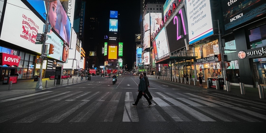 ABD'de Kovid-19 Nedeniyle Ölenlerin Sayısı 132 Bin 331 Oldu