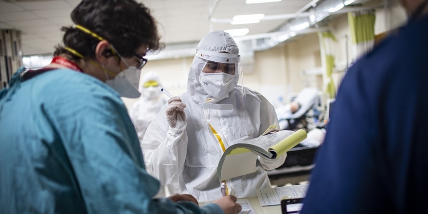 Türkiye'de Kovid-19 Tespit Edilenlerden 180 Bin 680'i İyileşti