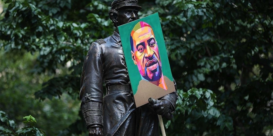 ABD'de Siyahi Floyd'un Öldürülmesi Davasında 3. Polis Memuru Da Kefaletle Salıverildi