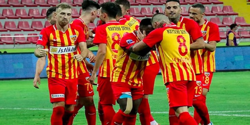 Kayserispor, Beşiktaş'ı 3-1 mağlup etti