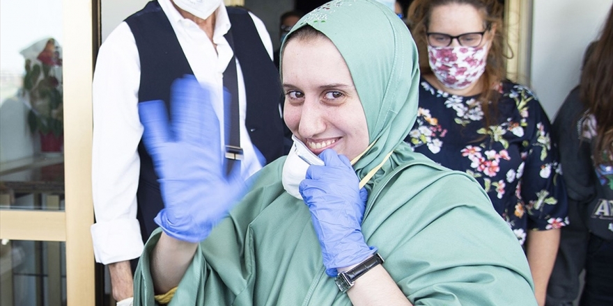 Türk İstihbaratının Afrika'da Kurtardığı İtalyan Ayşe Romano Nasıl Müslüman Olduğunu Anlattı