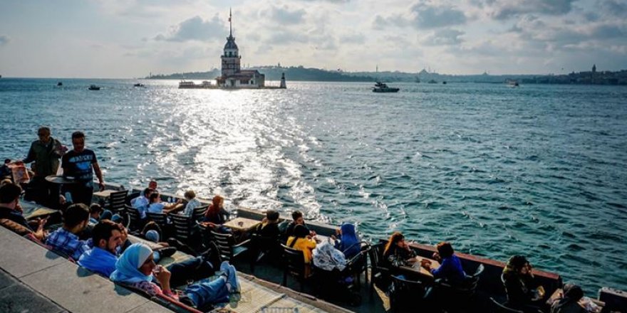 Üsküdar sahilinde çekirdek çitlemek yasaklandı