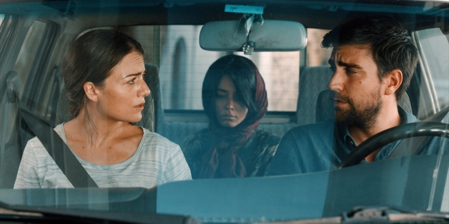 'Kızım Gibi Kokuyorsun' Yarın Vizyona Girecek