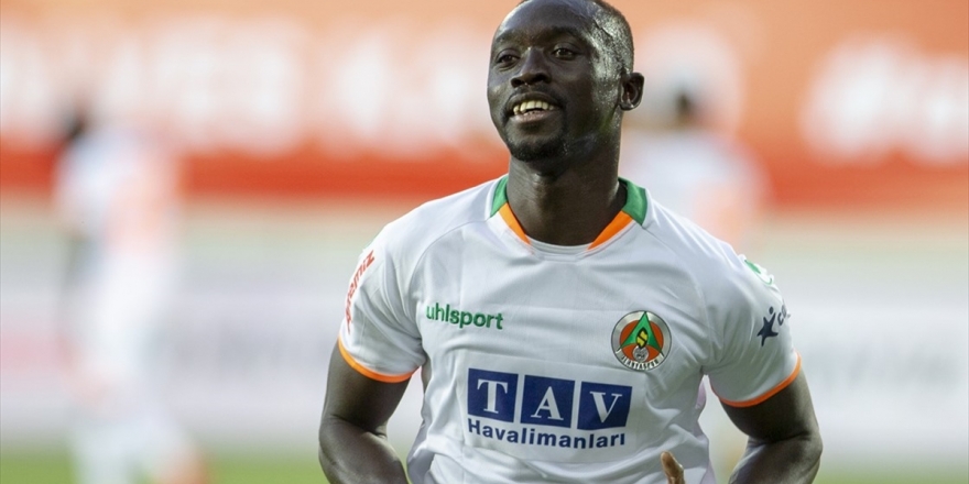 Cisse Gol Krallığı Yarışında Sörloth'u Geçip Zirveye Oturdu