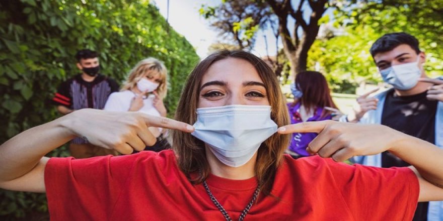 Maske takmak corona virüs riskini yüzde 65 azaltıyor