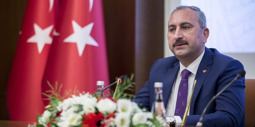 Adalet Bakanı Gül: Ayasofya'nın Tekrar İbadete Açılmasının Hukuki Bir Gereklilik Olduğunu Düşünüyorum