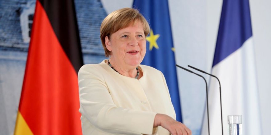 Merkel'in Sözcüsünün Ekibinde Mısırlı Casus Soruşturması