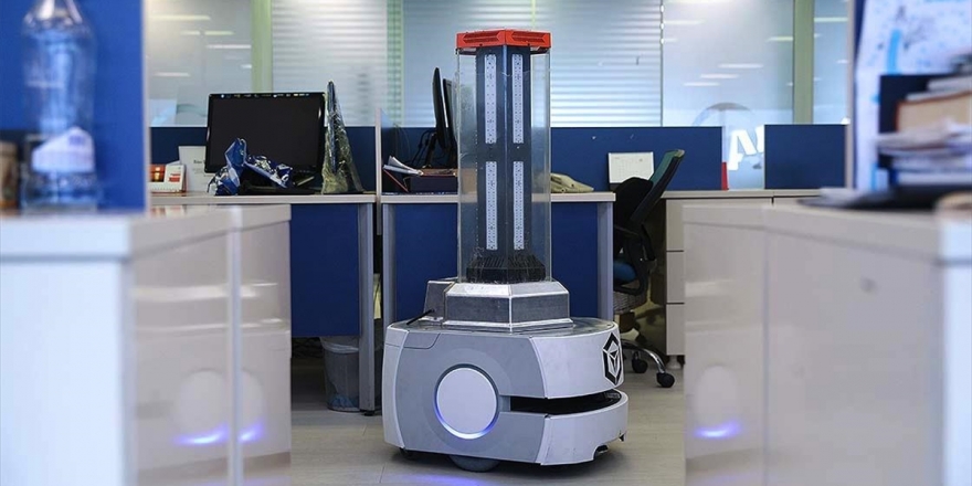 Milli Robot Robocare Pandemiyle Mücadele Eden Ülkelere Nefes Oluyor