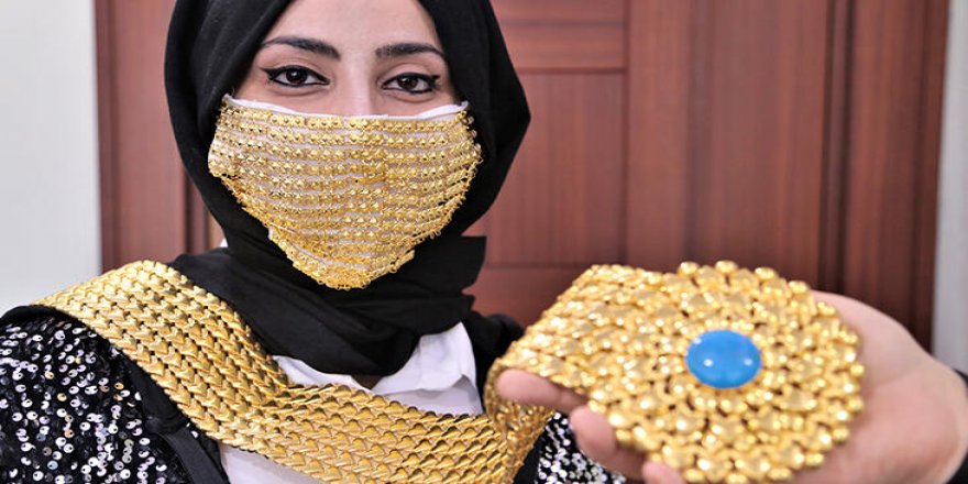 Gelinler için altın işlemeli maske üretildi: 14 bin lira