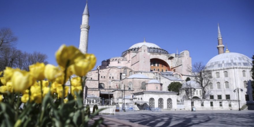 Dünden bugüne tarihe tanıklık eden Ayasofya