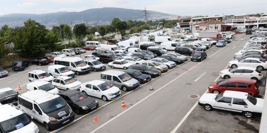 İkinci el online otoda ilk üç sırayı Volkswagen, Renault ve Ford paylaştı