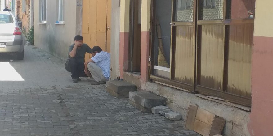 Dini nikah kıydığı kadını ve kızını öldürüp intihara kalkıştı