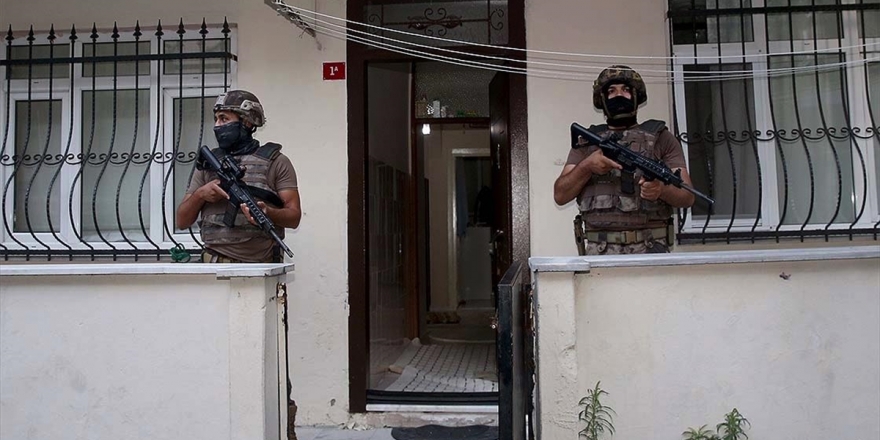 İstanbul'da Uyuşturucu Operasyonu: 75 Gözaltı