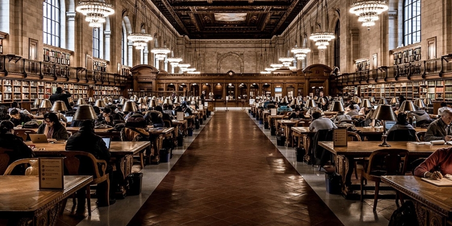 Trump Yönetiminin Yabancı Öğrenci Kararına Karşı Dava Açıldı