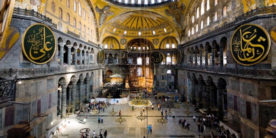 "Ayasofya'da cuma namazını Diyanet İşleri Başkanı kıldıracak"