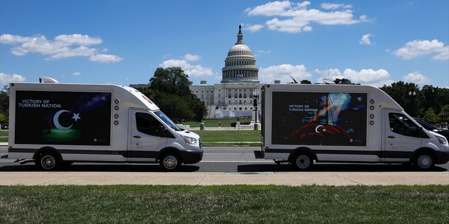 ABD'de 15 Temmuz, İlan Kamyonları Ve Pankart Taşıyan Uçaklarla Anlatıldı