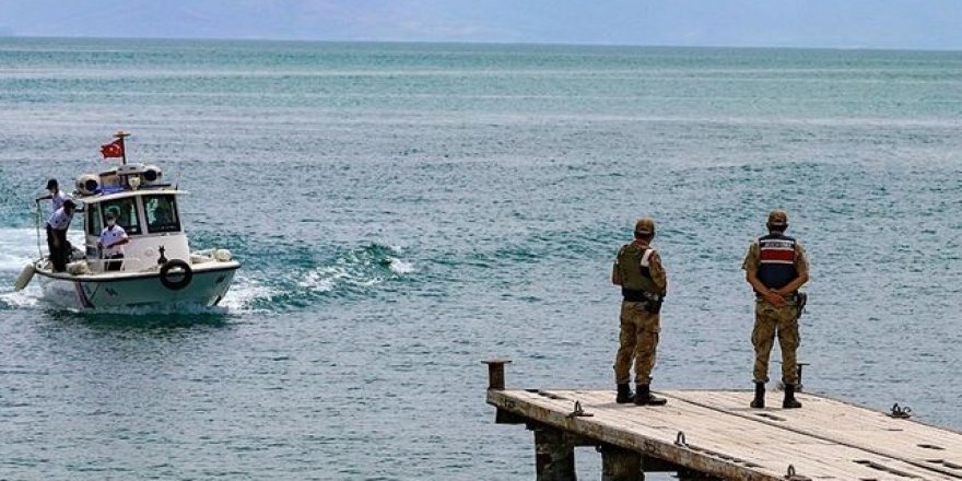 Van Gölü'nde arama çalışmalarına yeniden başlandı