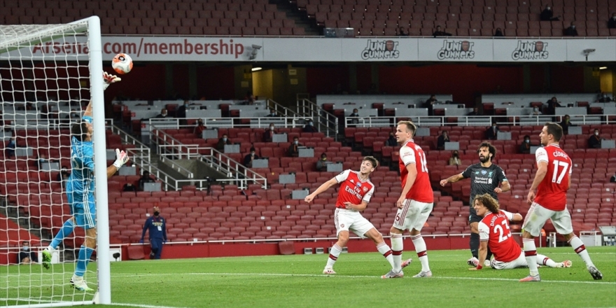 Arsenal Şampiyon Liverpool'u 2-1 Yendi