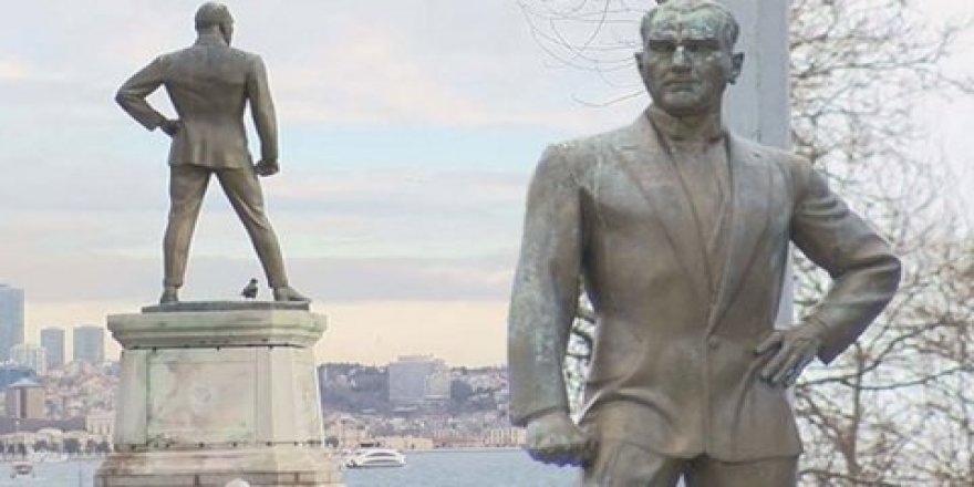 İBB Meclisi karar aldı: Türkiye'nin ilk Atatürk heykeli korunacak