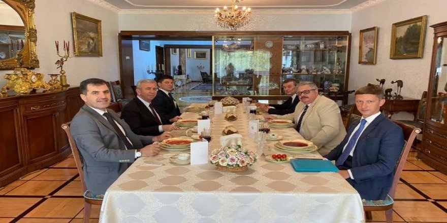 Yavaş, Rusya’nın Ankara Büyükelçiliği’ni ziyaret etti